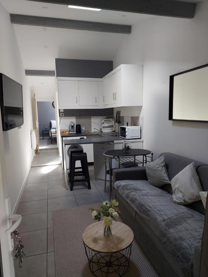 Grand Studio Entier Ecquevilly Exteriör bild